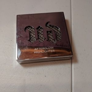 Urban decay highlighter